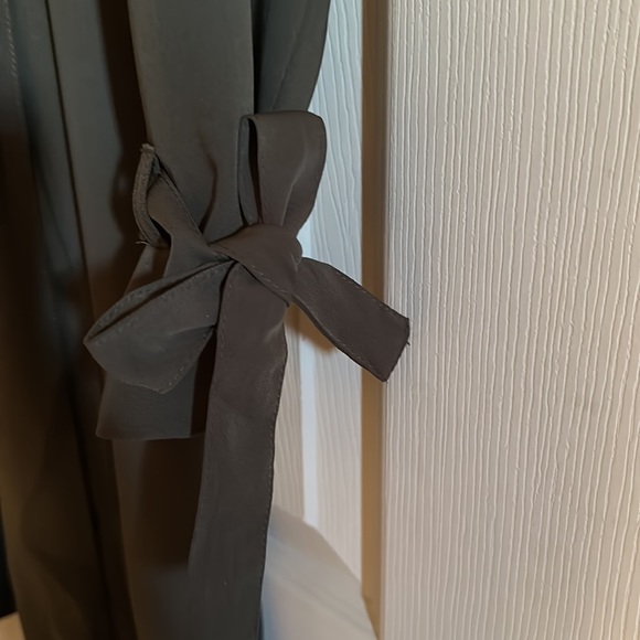 Le Château Blazer - Picture 3 of 5